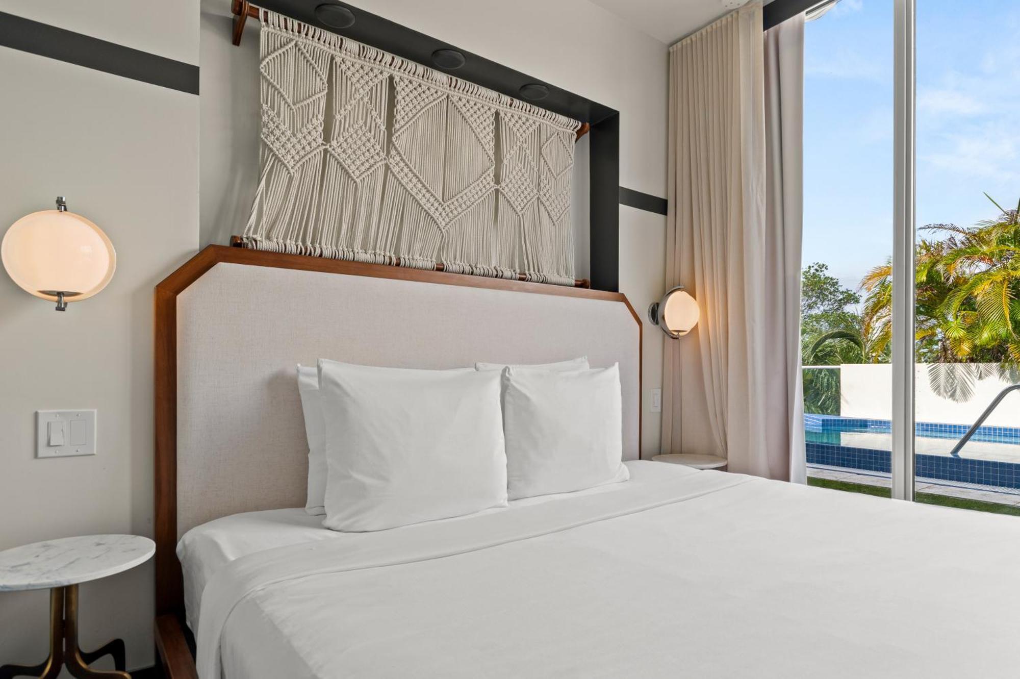 The Daydrift Hotel Miami Beach Exterior photo